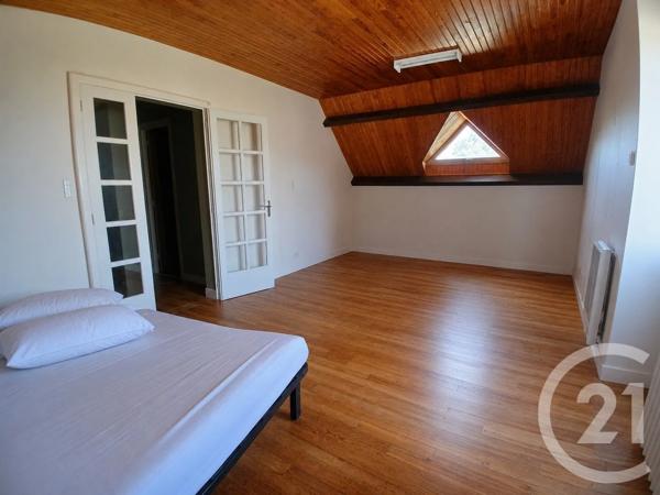 Maison à vendre  5 pièces - 133,50 m 2   DOMERAT  - 03