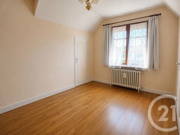 Maison à vendre  5 pièces - 133,50 m 2   DOMERAT  - 03
