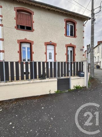 Maison à vendre  5 pièces - 133,50 m 2   DOMERAT  - 03