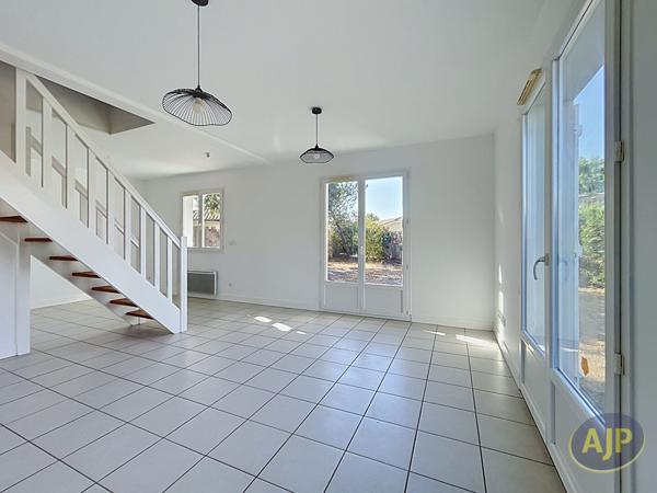 Maison à vendre Audenge - 4 pièces, 85m² avec 3 chambre(s) à 349 800€ - AJP Immobilier Audenge