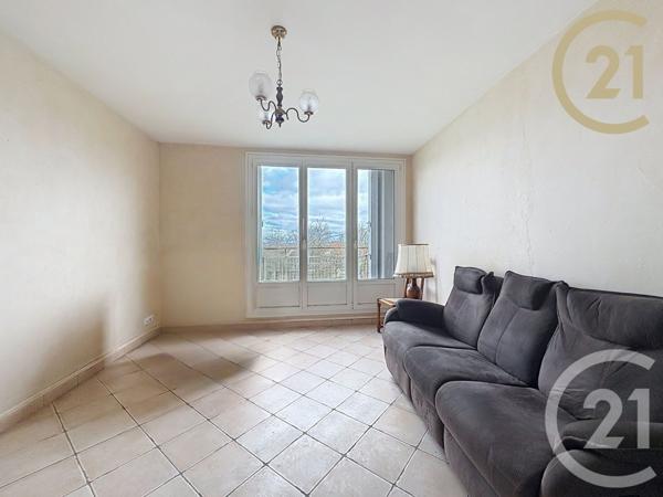 Appartement F4 à vendre  4 pièces - 63,79 m2 MORET SUR LOING - 77