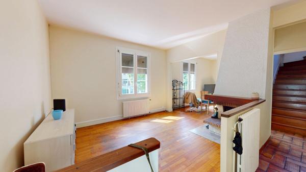 Maison sur sous-sol -Nevers 104 m2