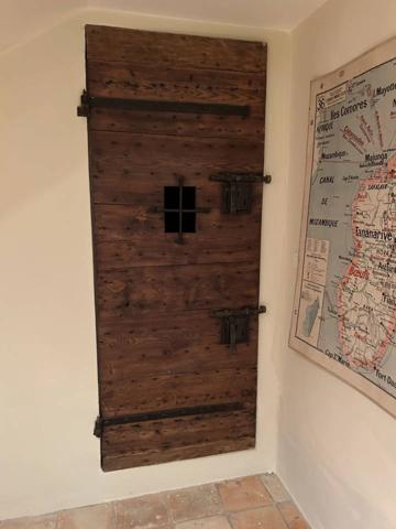 Propriété de Charme au coeur du Domaine et Golf de Pont Royal avec Vue Sur Golf