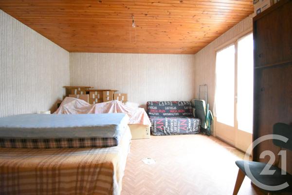 Maison à vendre  3 pièces - 69,89 m 2   CUSSET  - 03