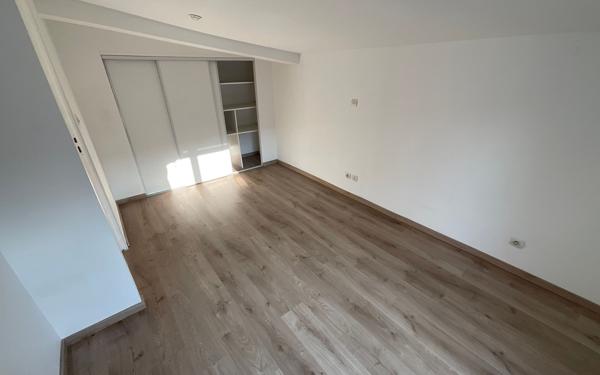 Appartement à louer    3 pièces •  Mérignies