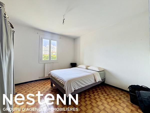 Maison individuelle 137 m² avec garage, piscine et 4 chambres à Eyguières, Investissement locatif