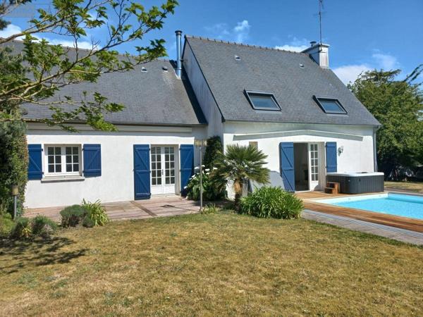 Maison à vendre à Hillion dans les Côtes-d'Armor (22120), ref : 22012-4466