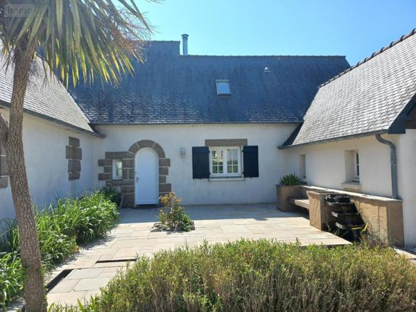 Maison à vendre à Hillion dans les Côtes-d'Armor (22120), ref : 22012-4466