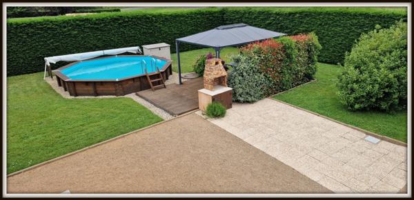 Maison à vendre 5 pièces SENNECE LES MACON (71)terrain clos 1600 m² piscine