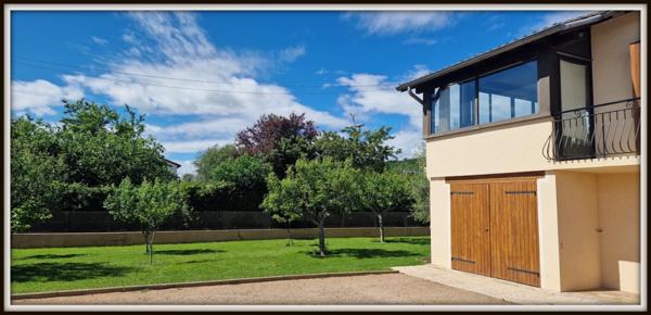 Maison à vendre 5 pièces SENNECE LES MACON (71)terrain clos 1600 m² piscine