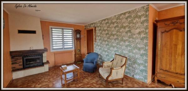 Maison à vendre 5 pièces SENNECE LES MACON (71)terrain clos 1600 m² piscine