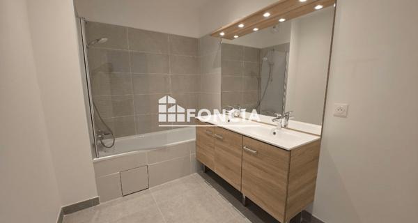 Location Appartement 3 pièces 74.93 m² - Bagnolet 93170