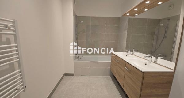 Location Appartement 3 pièces 74.93 m² - Bagnolet 93170
