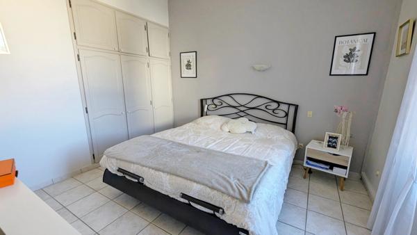 MIRAMAS (13) | Magnifique maison de ville T7 (4 chambres) de 150 m² sur terrain de 402 m² et stationnements privatifs