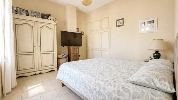 MIRAMAS (13) | Magnifique maison de ville T7 (4 chambres) de 150 m² sur terrain de 402 m² et stationnements privatifs