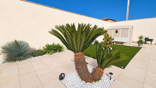 MIRAMAS (13) | Magnifique maison de ville T7 (4 chambres) de 150 m² sur terrain de 402 m² et stationnements privatifs