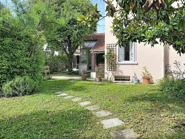 S Compromis _ DANTON - Maison années 30 jardin arboré sous sol et garage
