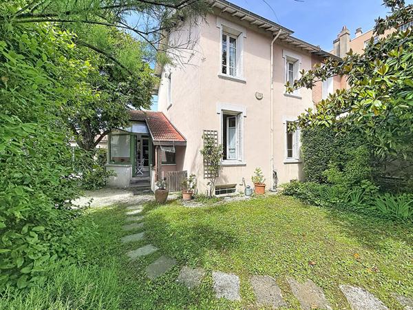 S Compromis _ DANTON - Maison années 30 jardin arboré sous sol et garage
