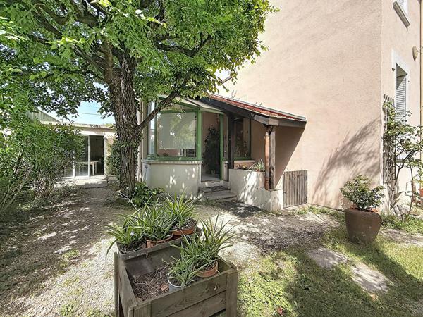 S Compromis _ DANTON - Maison années 30 jardin arboré sous sol et garage