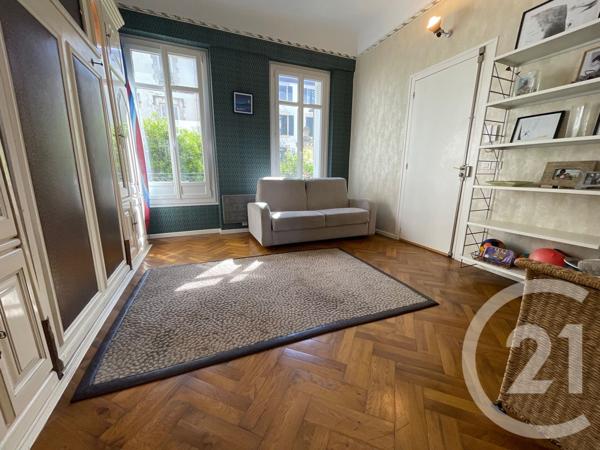 Appartement Studio à vendre  1 pièce - 28,35 m 2   BIARRITZ  - 64