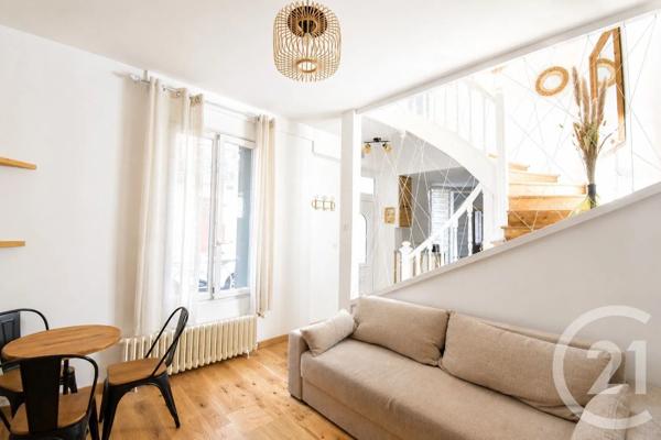 Maison à vendre  3 pièces - 46,25 m 2   RIOM  - 63