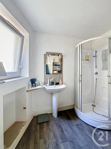 Maison à vendre  3 pièces - 46,25 m 2   RIOM  - 63