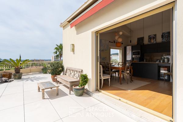 Appartement en attique à Hyères avec terrasse vue dégagée et mer