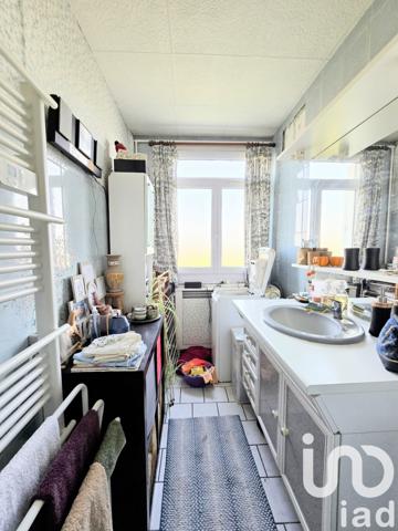 Appartement à vendre 3 pièces 68 m² Saint-Aubin-lès-Elbeuf