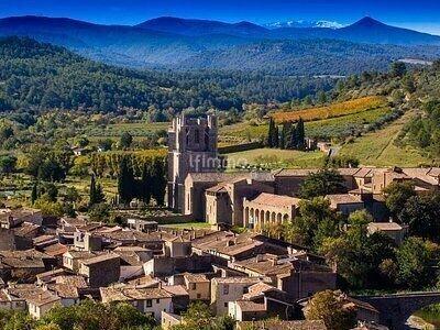 remise viticole dans un village typique des corbières