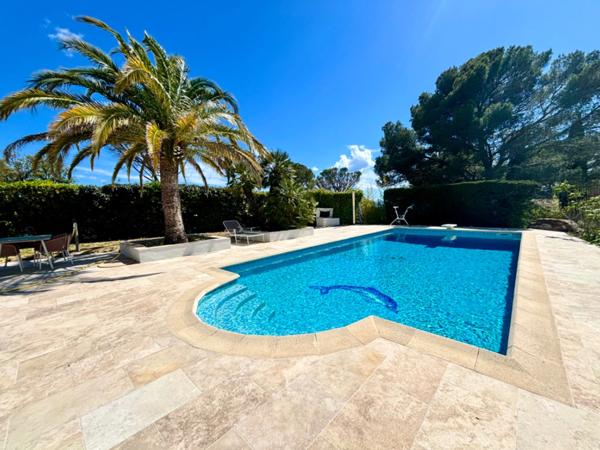 Dpt Var (83), à vendre FREJUS Tour de mare maison P6 de 156 m² - Terrain de 1790 m²