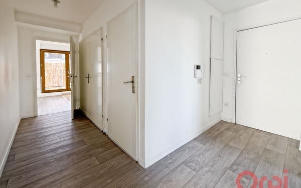Appartement à vendre    4 pièces • 80,73 m2 Saint-Denis