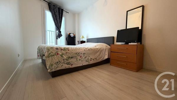 Appartement F4 à vendre  4 pièces - 80,02 m2 TORCY - 77
