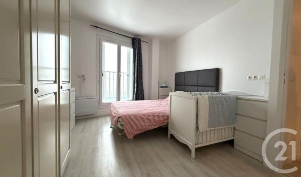 Appartement F4 à vendre  4 pièces - 80,02 m2 TORCY - 77