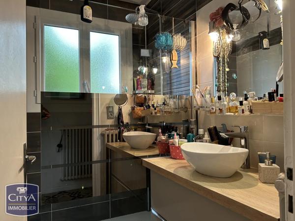 Maison à vendre 7 pièces 148m² Coutras (33230)