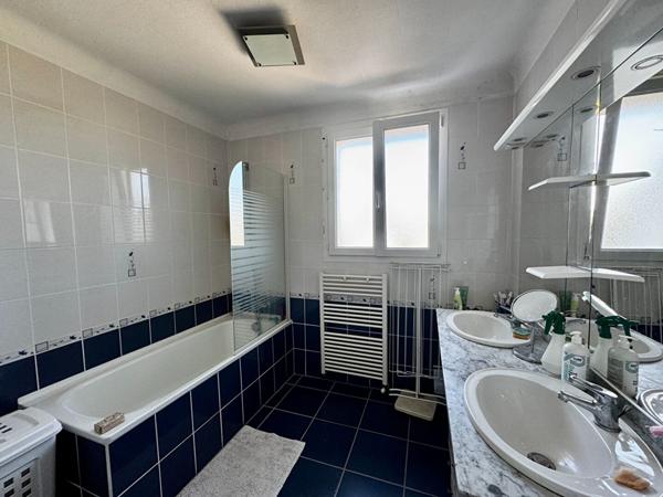 Maison Saint Nazaire 4 pièce(s) 79.03 m2