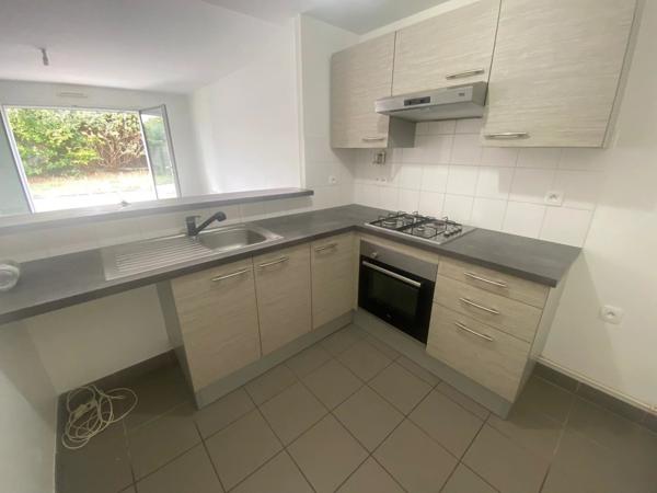 Appartement 2 chambres + garage à Chagnolet