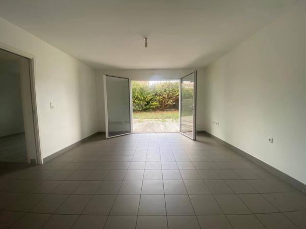 Appartement 2 chambres + garage à Chagnolet