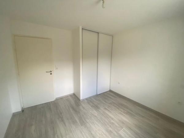 Appartement 2 chambres + garage à Chagnolet