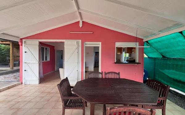 Maison à louer    3 pièces •  Saint-François