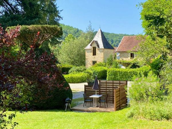 Maison ancienne - Sarlat-la-caneda Manoir de caractère avec gîtes et piscine proche Sarlat