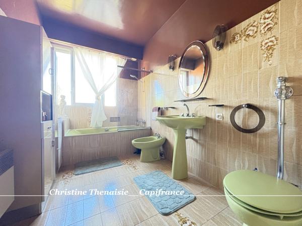 Maison à vendre 8 pièces VUE MER et PORT, Garage, à 5OO m. de la plage de Boisvinet SAINT GILLES CROIX DE VIE (85)