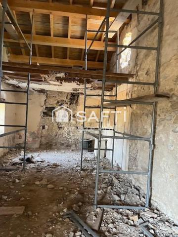 Charmant mazet rustique à finir de rénover