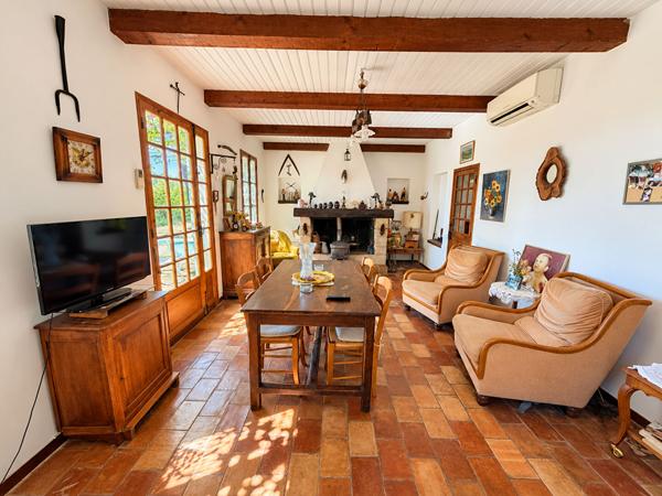 Maison à vendre Saint-Cannat T3 80m2 sur 4000m2 de terrain