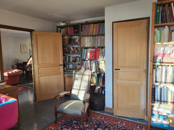 FROMENTIERES  : MAISON en PIERRE de 11 PIECE avec DEPENDANCE de 208 m² sur une parcelle de 1.407  m²