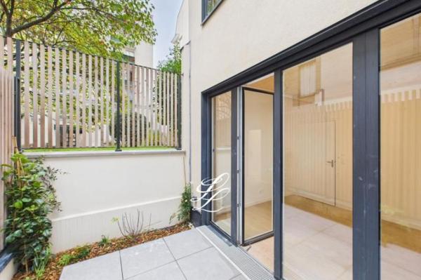 Vente - Maison 5 pièces 149 m 2 CLICHY (92110)