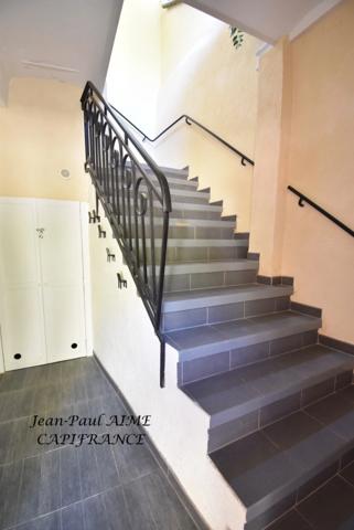 BARJAC – Maison de village soigneusement rénovée – 66 m² – Garage voûté