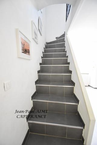 BARJAC – Maison de village soigneusement rénovée – 66 m² – Garage voûté