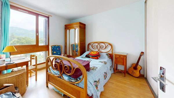 À vendre : Appartement T4 de 85 m² avec garage 14 Place des Jacobins, Échirolles