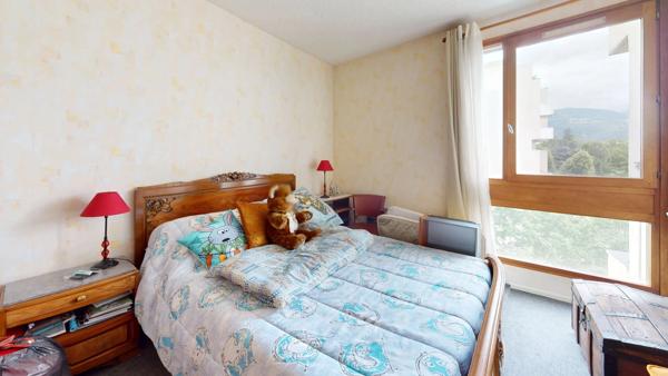 À vendre : Appartement T4 de 85 m² avec garage 14 Place des Jacobins, Échirolles