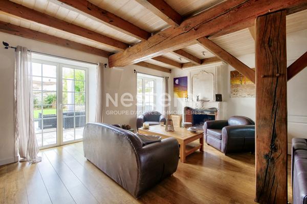 Belle Propriété à Dompierre-sur-Mer - 10 pièces, 304 m²